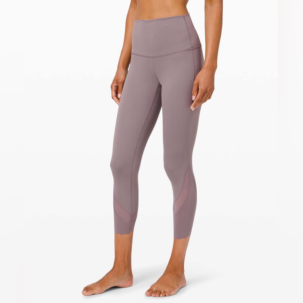 LuluLemon Wunder Under HR Scallop 23” Crop Legging in Lunar Rock